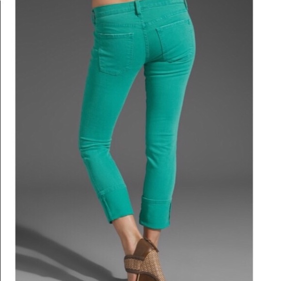 Current Elliot’s - Picture 2 of 2